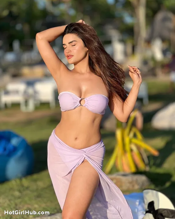 Hot Sakshi Dwivedi Big Boobs Instagram Model (7)