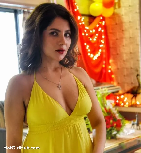 Sexy Indian Girls With Big Tits (6)
