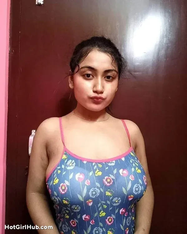 Cute Indian Girls With Big Boobs (3)