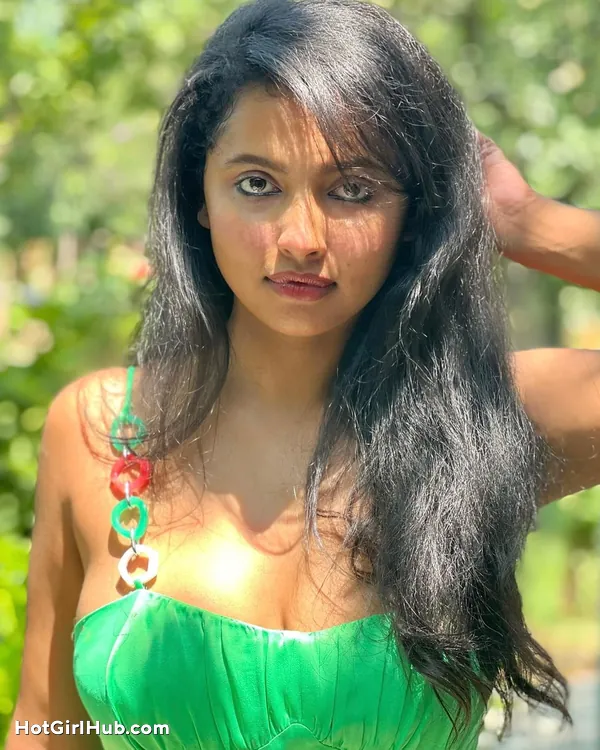 Hot Anicka Vikramman Big Boobs Instagram Model (4)
