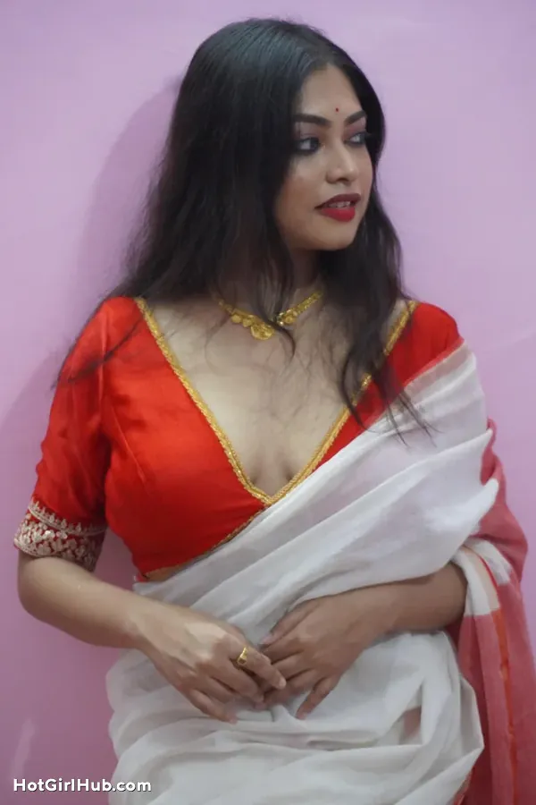 Sexy Desi Girls With Big Boobs (10)