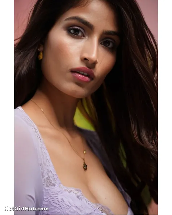 Hot Nikita Tiwari Big Boobs Instagram Model (7)