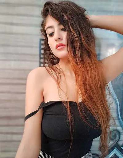Hot Priya Maggo Big Boobs Instagram Model (1)