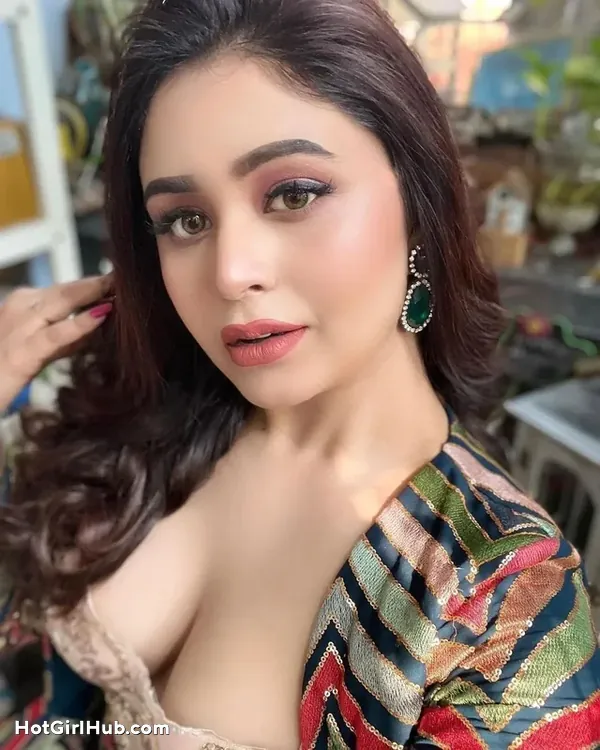 Cute Desi Girls With Big Tits (12)