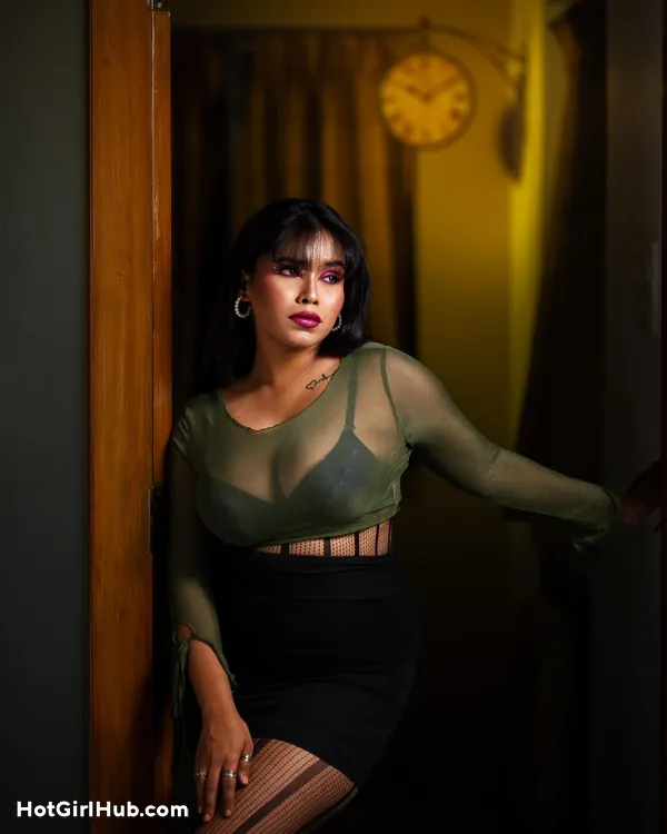 Hot Joyeeta Banik Big Boobs Instagram Model (5)