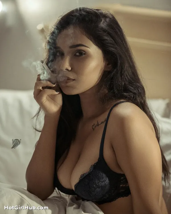 Hot Joyeeta Banik Big Boobs Instagram Model (8)