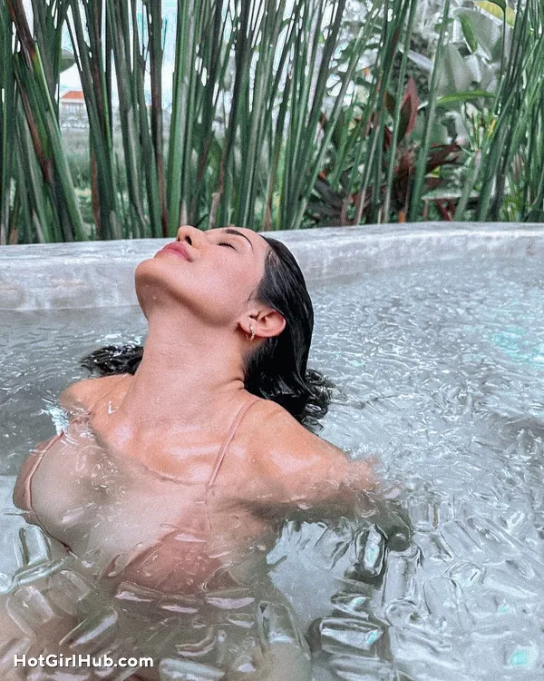 Hot Pradaini Surva Big Boobs Instagram Model (10)