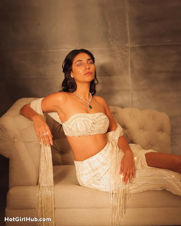 Hot Radhika Seth Big Boobs Instagram Model (10)