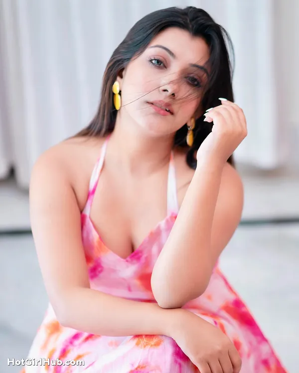 Hot Saheli Debray Big Boobs Instagram Model (9)