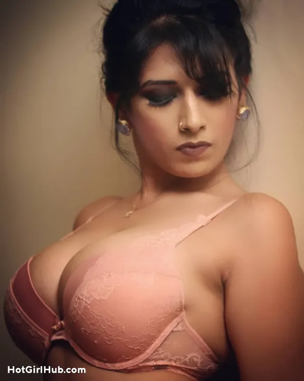 Hot Rasha Kirmani Big Boobs Instagram Model (12)