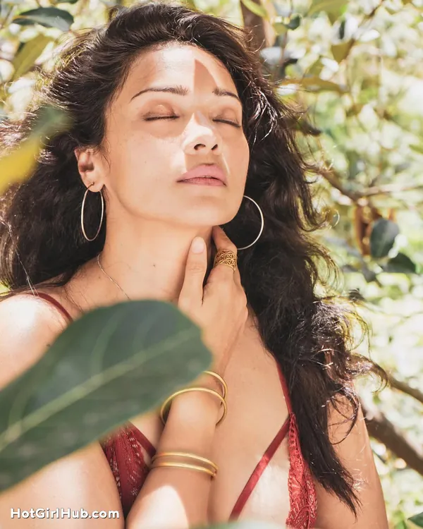 Megha Gupta Sexy Photos Shows Her Bold Look (8)