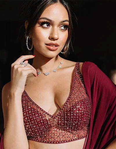 Radhika Chandhok Bold Photos Turns the Heat Up (1)