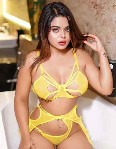 Triyasha Roy Sizzling Photos That You Need to See Twice (1)