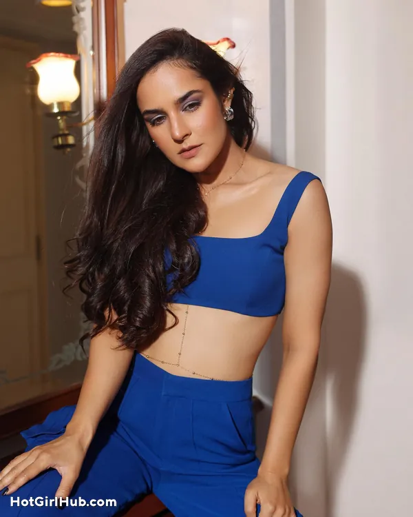 Angira Dhar Hot Sizzling Photos That Will Raise Your Eyebrow (9)