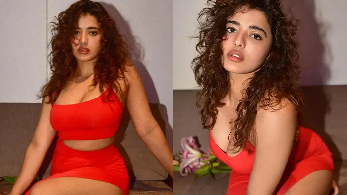 Ketika Sharma Shows Off Cleavage in High Slit Red Dress Flaunts Her Sexy Legs and Curvy Figure