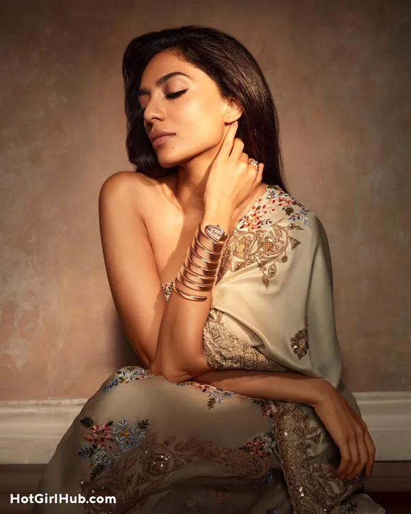 Sobhita Dhulipala Hot Photos That Will Leave You Stunned (7)