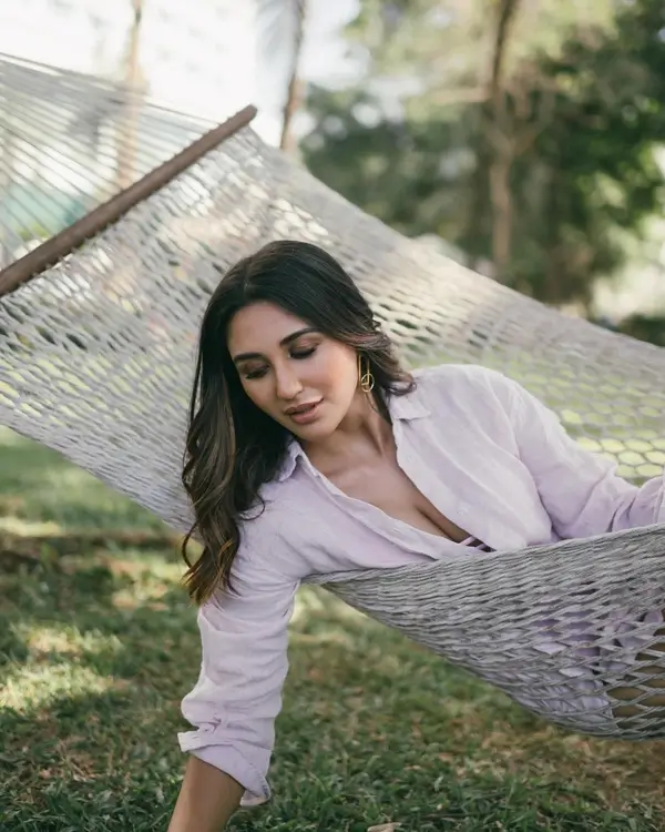 Hot Nikita Dutta Showcased Her Big Boobs and Curvy Figure in Purple Monokini With a Breezy Shirt (5)
