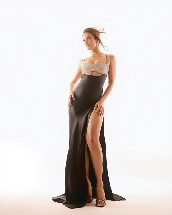 Hot Tripti Dimri Flaunts Her Big Boobs and Sexy Body in Maxi Dress Adorned With White Stones (3)