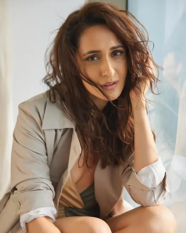 Hot Pragya Jaiswal Showcased Her Big Boobs and Curvy Figure in a Cream and Black Cutout Monokini (2)