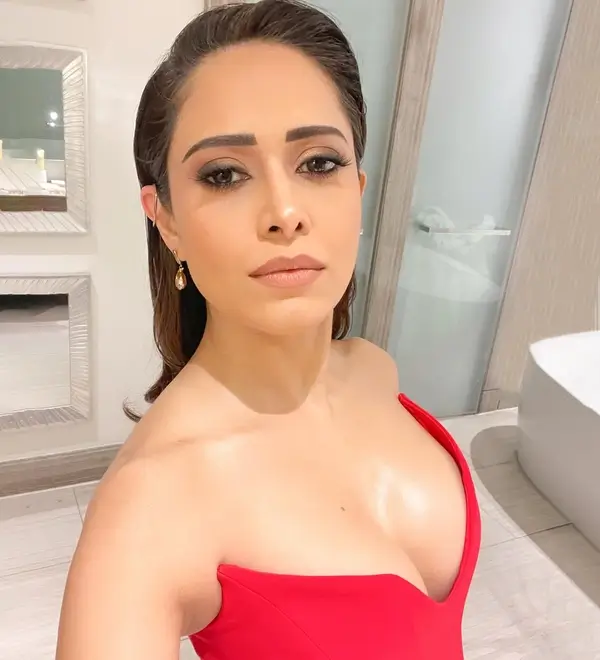 Hot Nushrratt Bharuccha Shows Off Big Boobs and Deep Cleavage in a Red Dress (2)