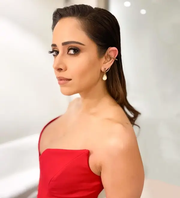 Hot Nushrratt Bharuccha Shows Off Big Boobs and Deep Cleavage in a Red Dress (5)