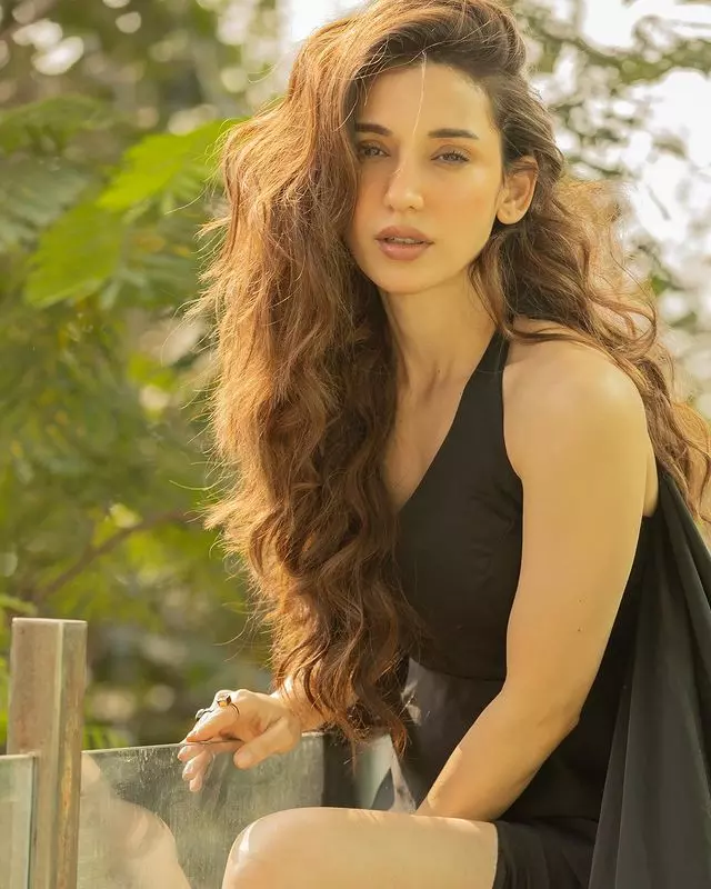 Heli Daruwala Puts on Busty Display in Bikini Top Sets Social Media on Fire
