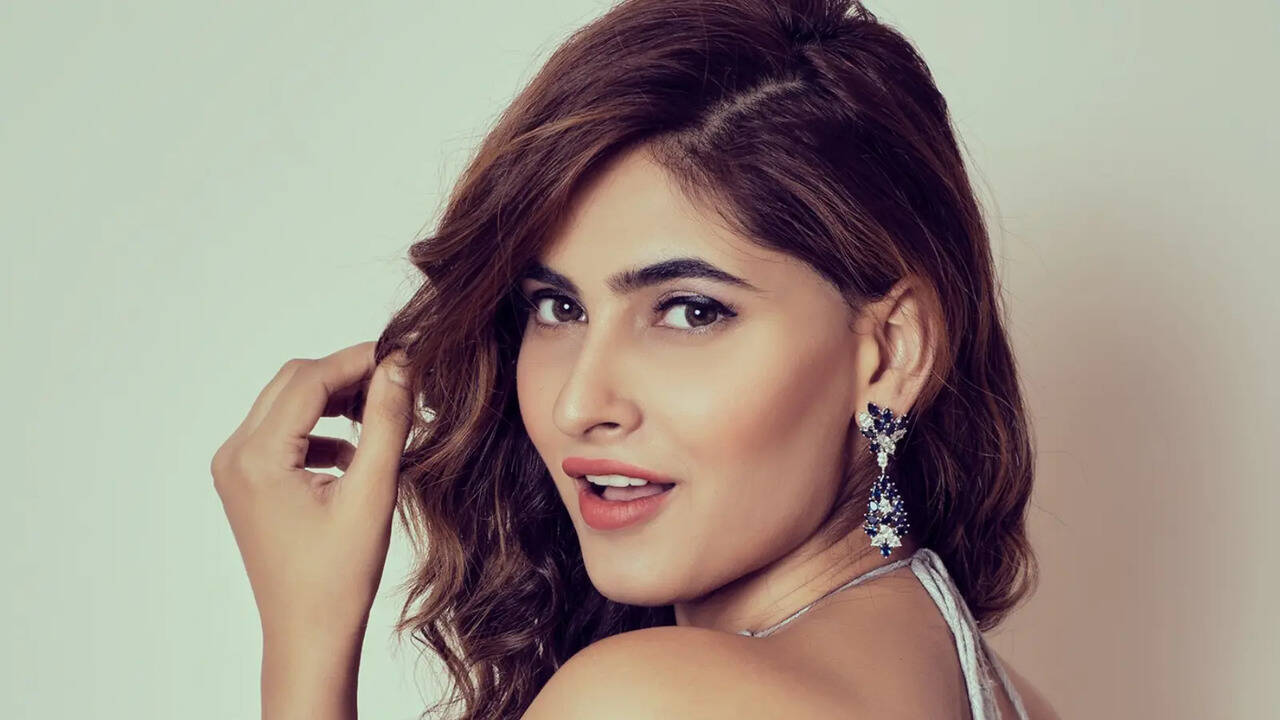 Hot Indian Actress Karishma Sharma Big Boobs (11 Pics)