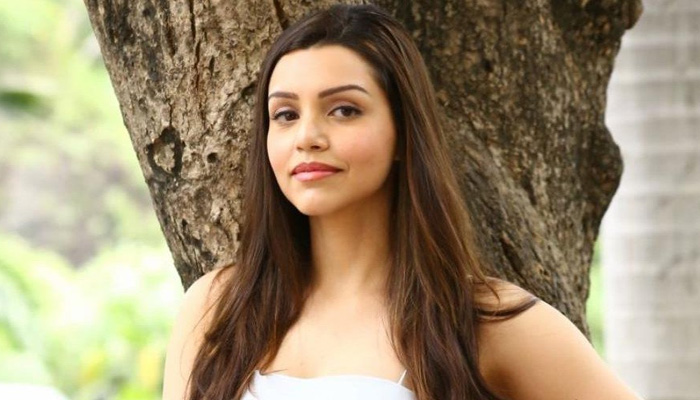 Hot Bollywood Actress Kyra Dutt Big Boobs (10 Pics)